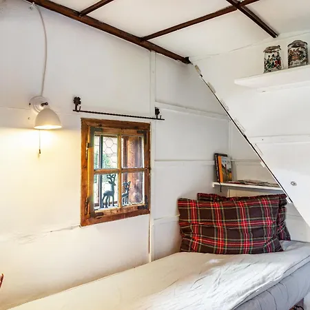 Kastnhaeusl Urige Huette