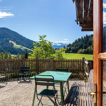 Kastnhaeusl Urige Huette 別荘