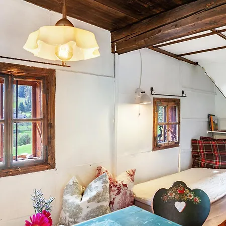 別荘 Kastnhaeusl Urige Huette