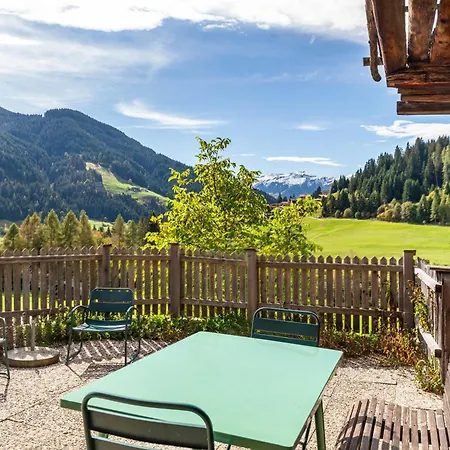 別荘 Kastnhaeusl Urige Huette *